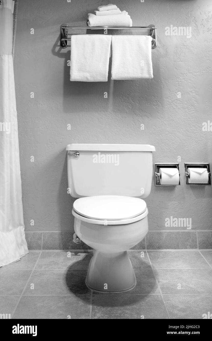 Toallas de baño baño moderno baño aseo Foto de stock