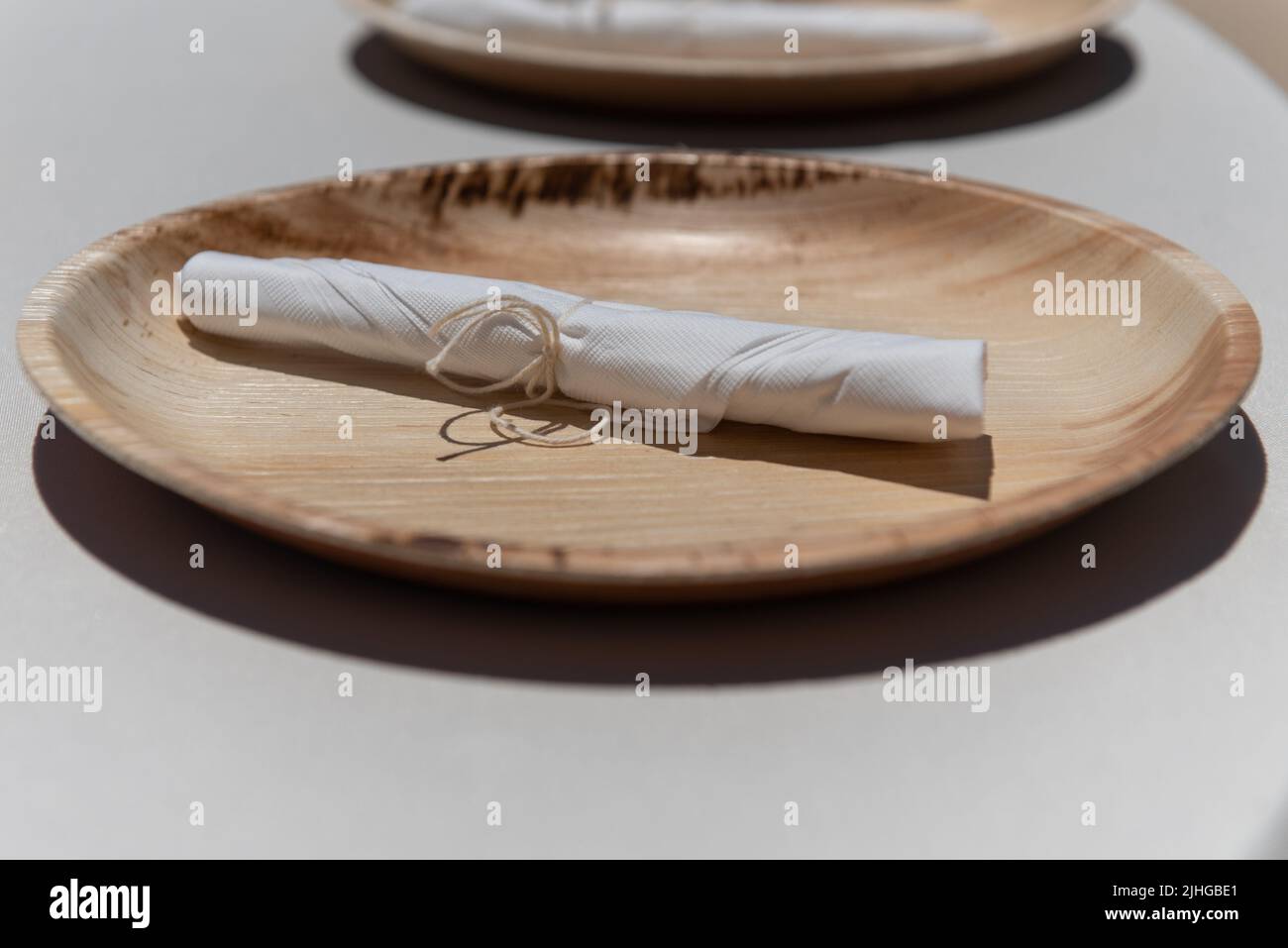 Servilletero de metal para mesa, servilletas verticales grandes,  dispensador de pañuelos de papel con diseño moderno de árbol para cocina
