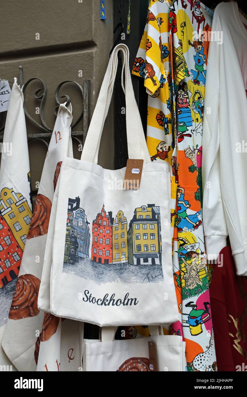 Souvenirs of Stockholm para la venta en Gamla Stan Foto de stock
