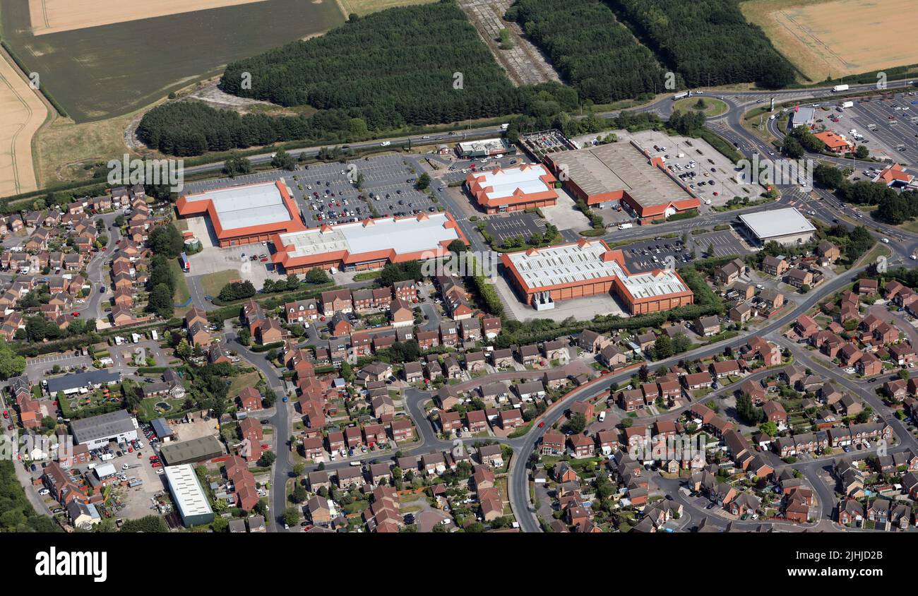 Vista aérea de la mitad occidental del Clifton Moor Retail Park, Rawcliffe, York Foto de stock