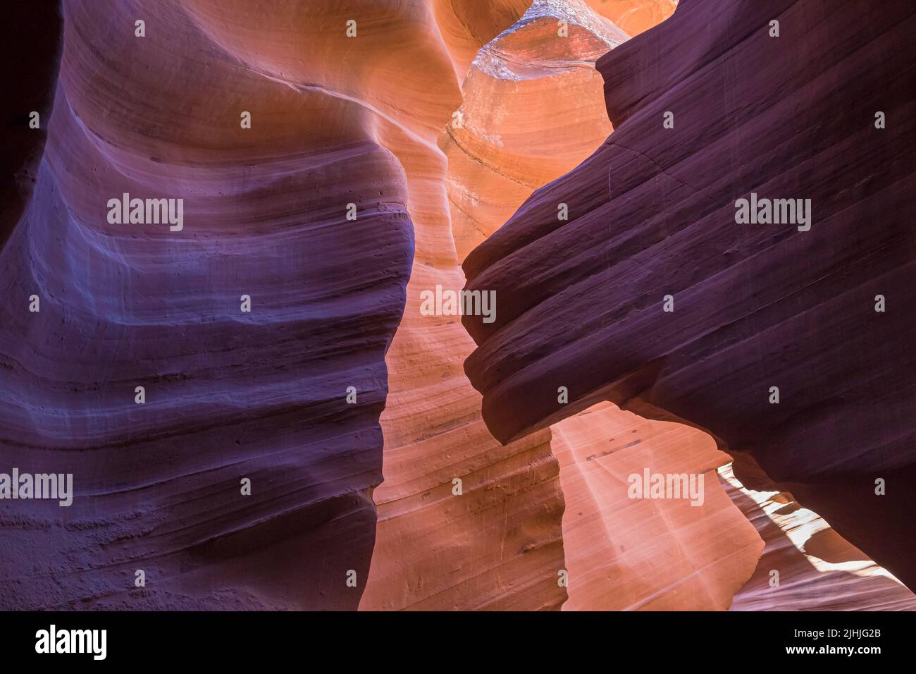 Borde afilado en Lower Antelope Canyon, Arizona, Estados Unidos. Foto de stock
