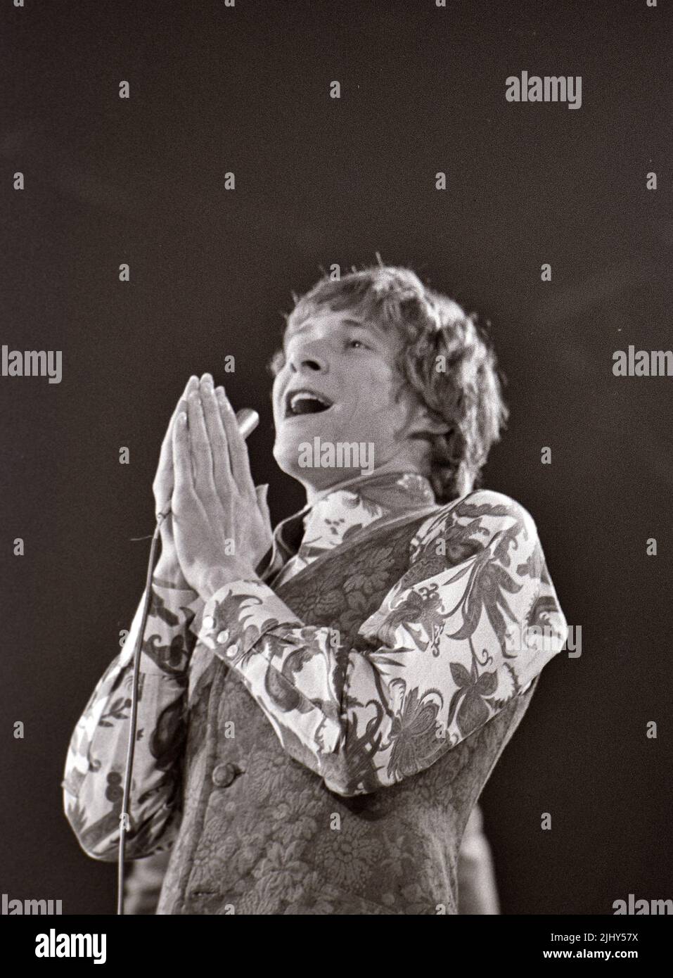 PAUL JONES cantante pop británico en 1966 Foto de stock