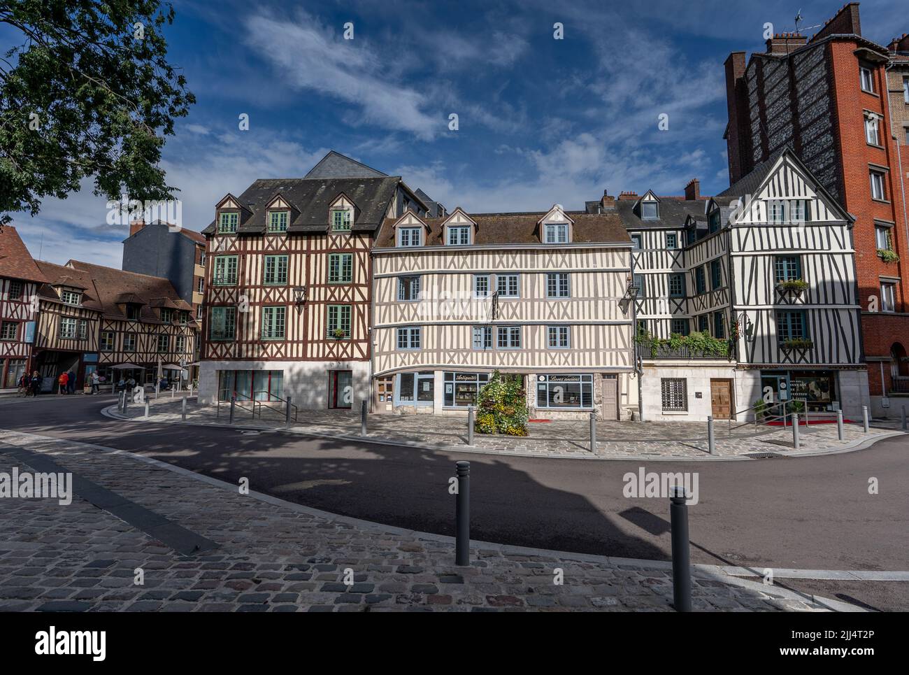 Casa de entramado de madera en Rouen (Francia) Foto de stock