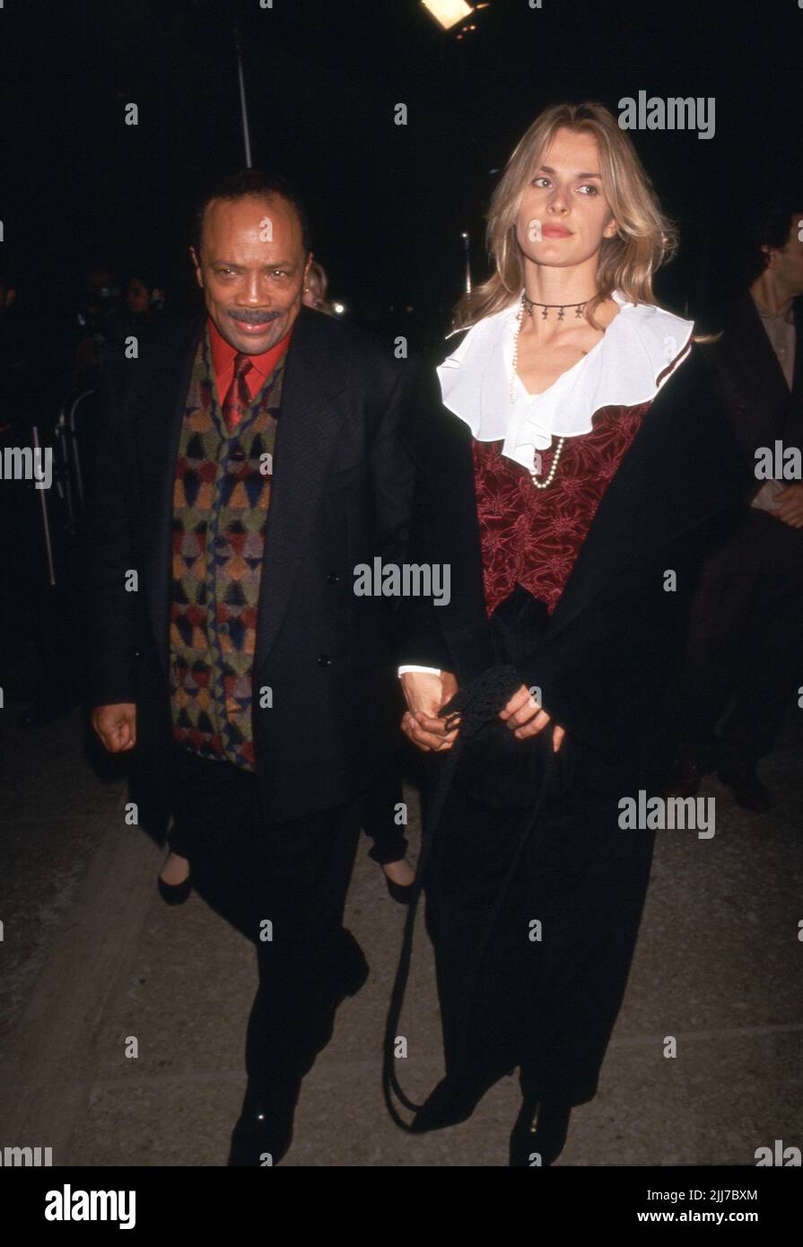 Quincy Jones y Nastassja Kinski asisten al estreno de 'Schindler's List' el 9 de diciembre de Quincy Jones y Nastassja Kinski asisten al estreno de 'Schindler's List' el 9 de diciembre de