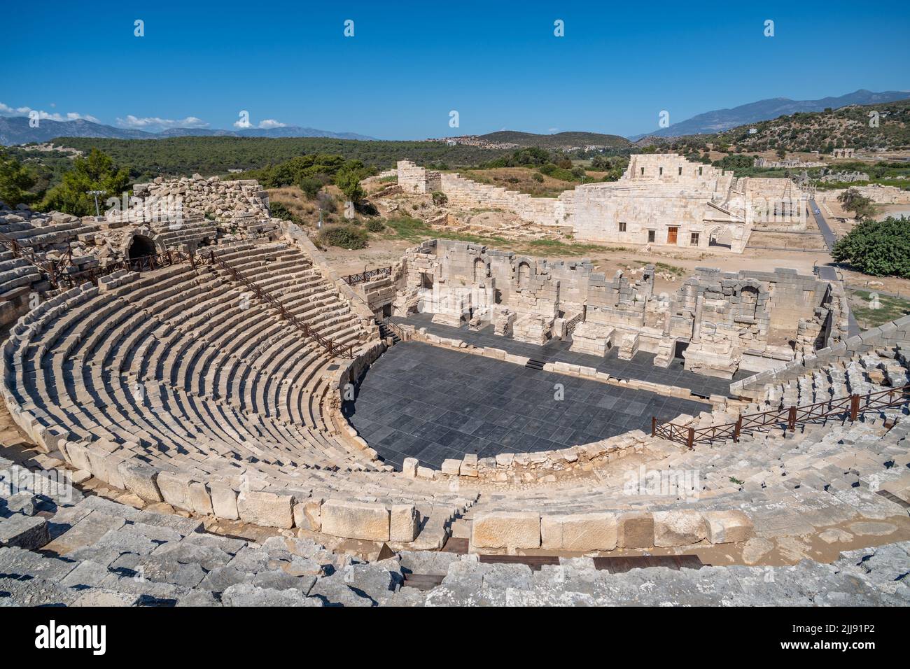 Antiguo Teatro en la antigua ciudad Licia de Patara, Turquía. Foto de stock
