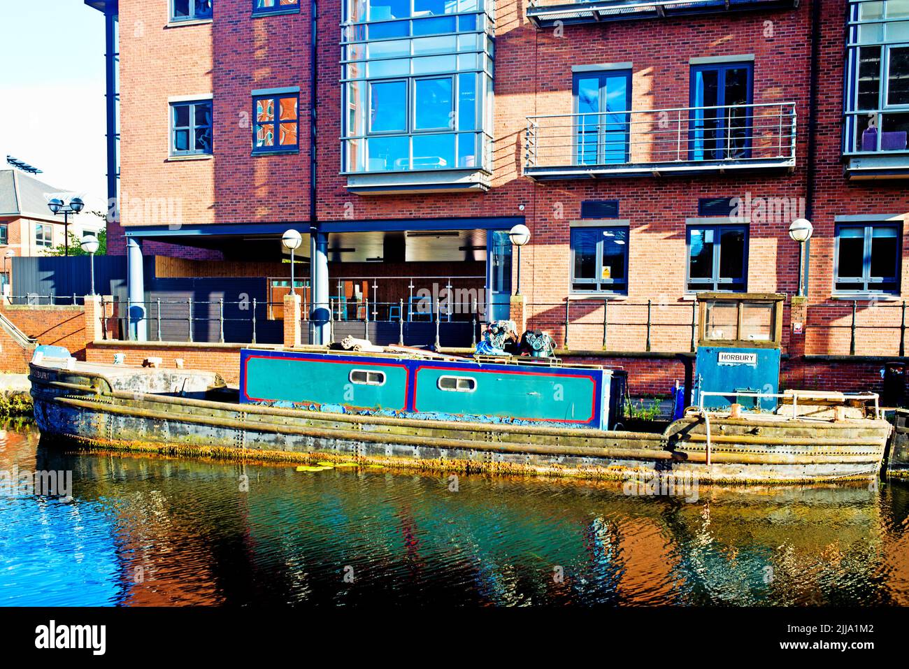 Canal Boat en Granary Wharf, Leeds, Inglaterra Foto de stock