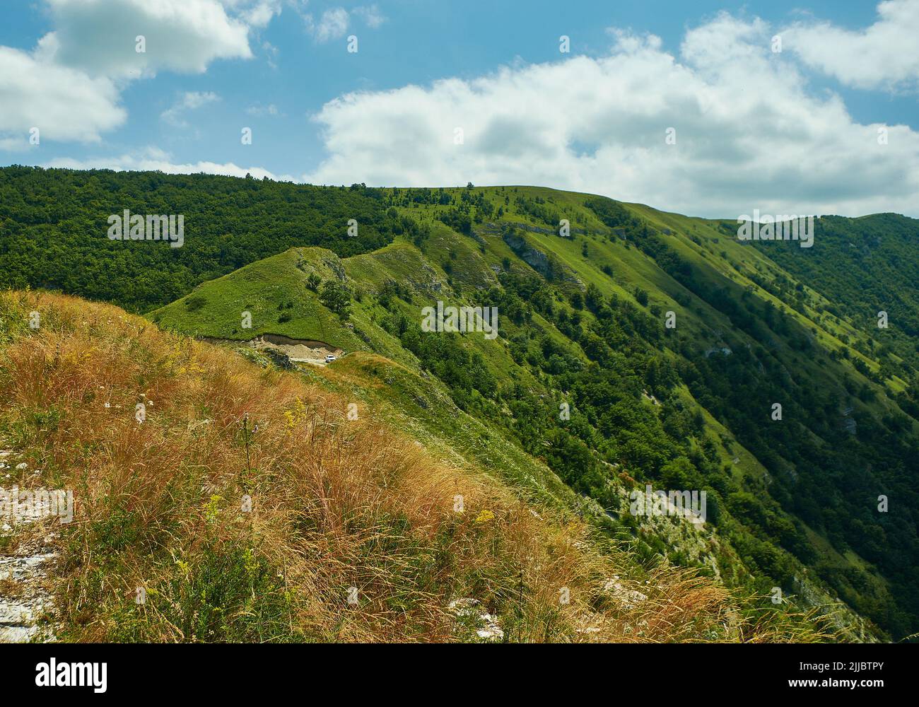 Cañón Sulak, el cañón más profundo de los lados escarpados de Europa tallado por el río Sulak en Dagestán, Rusia. Foto de stock