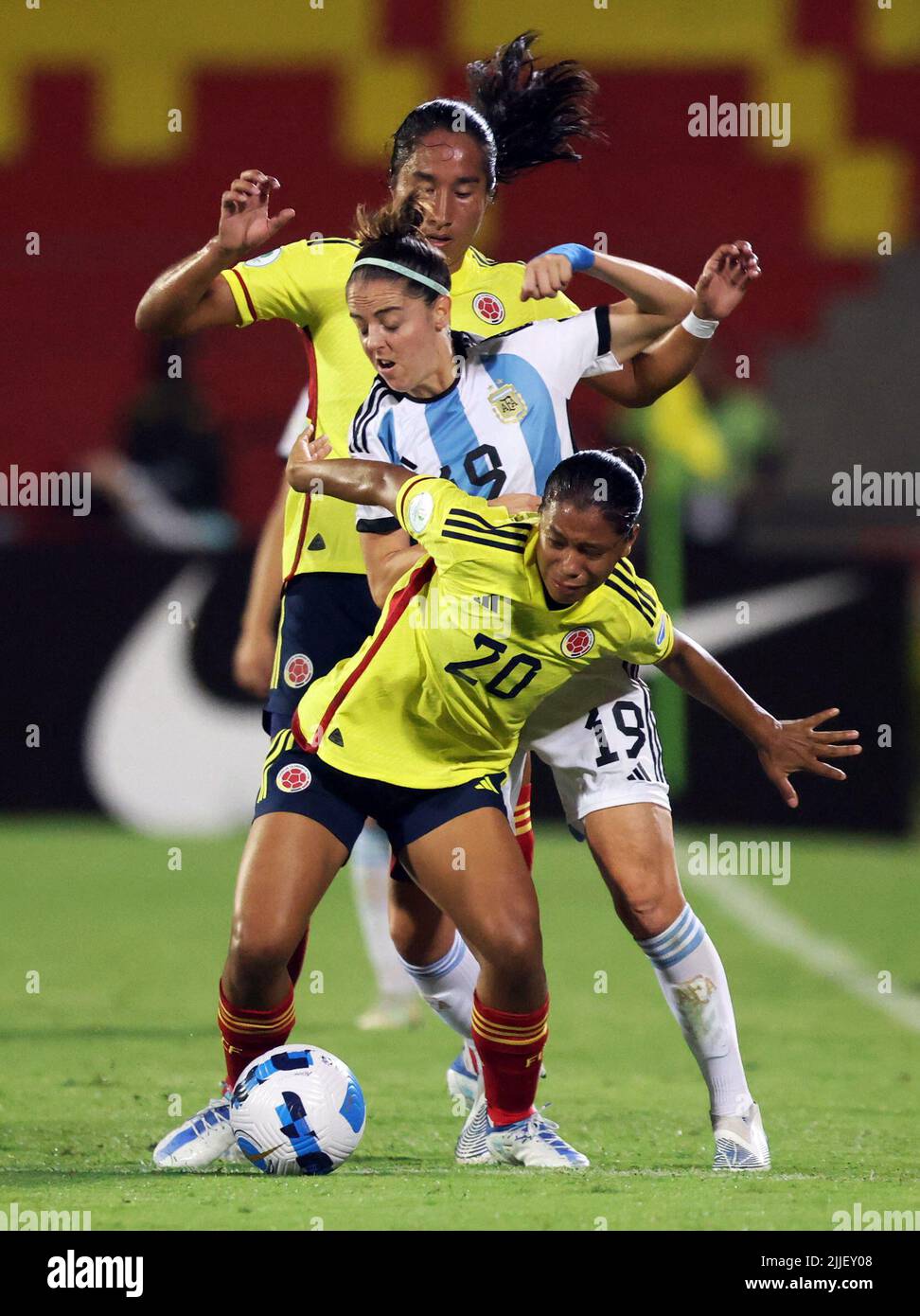 Monica gonzalez soccer fotografías e imágenes de alta resolución - Alamy