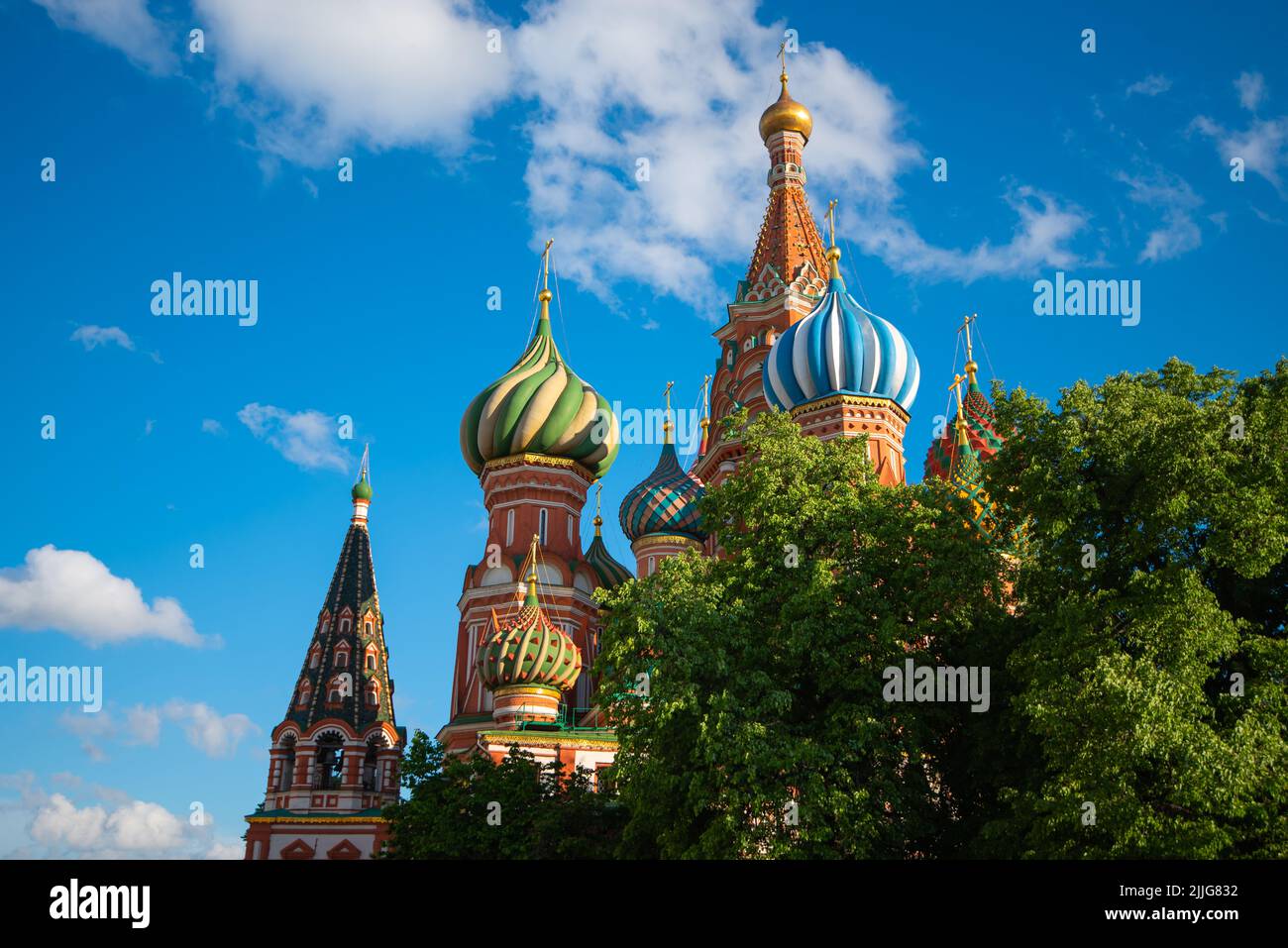 Catedral de Basilio Catedral de San Basilio en la Plaza Roja en primavera, Moscú, Rusia 15 de junio de 2022. Foto de stock