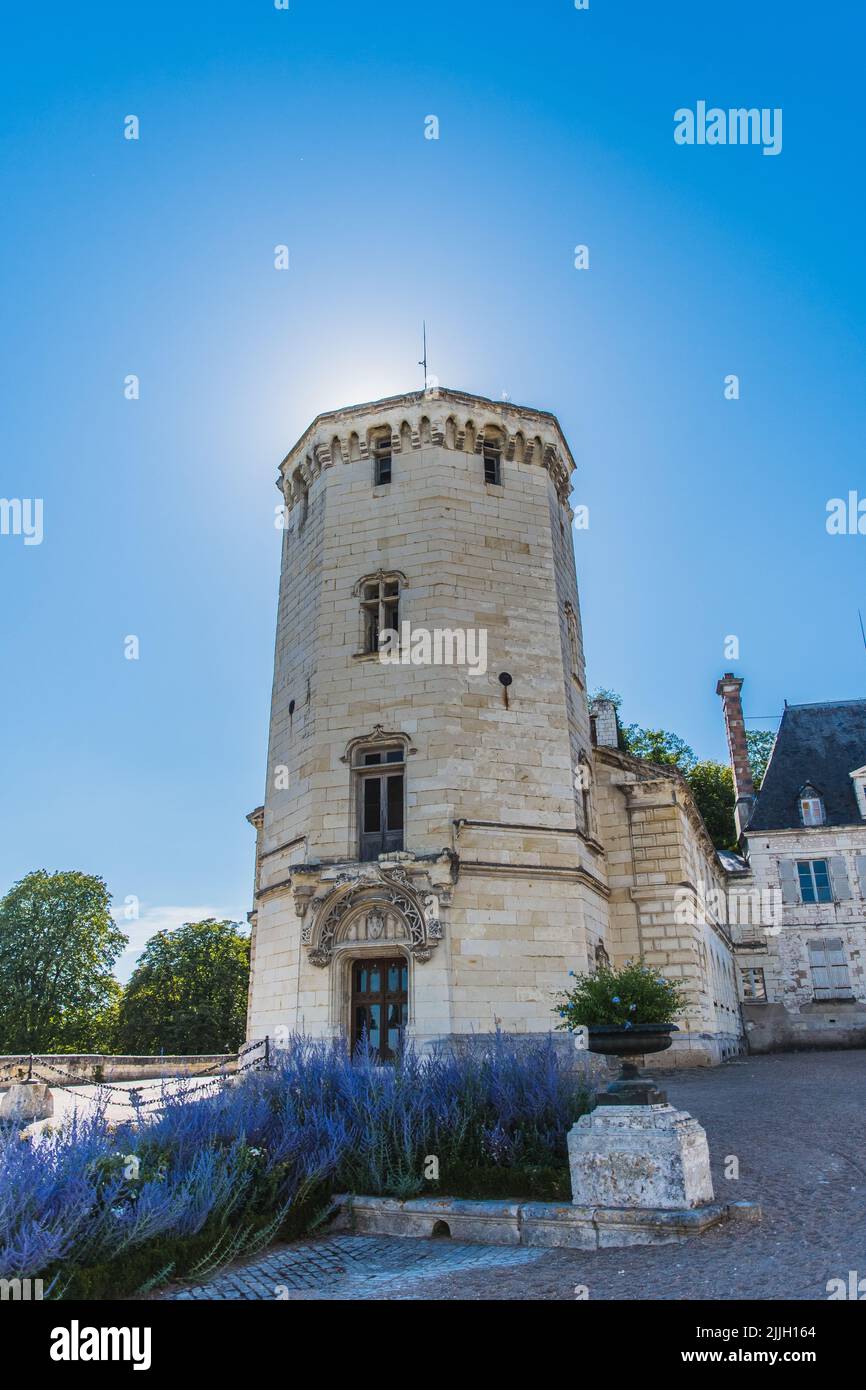 Castillo de Saint-Aignan en Loir y Cher en Francia Foto de stock