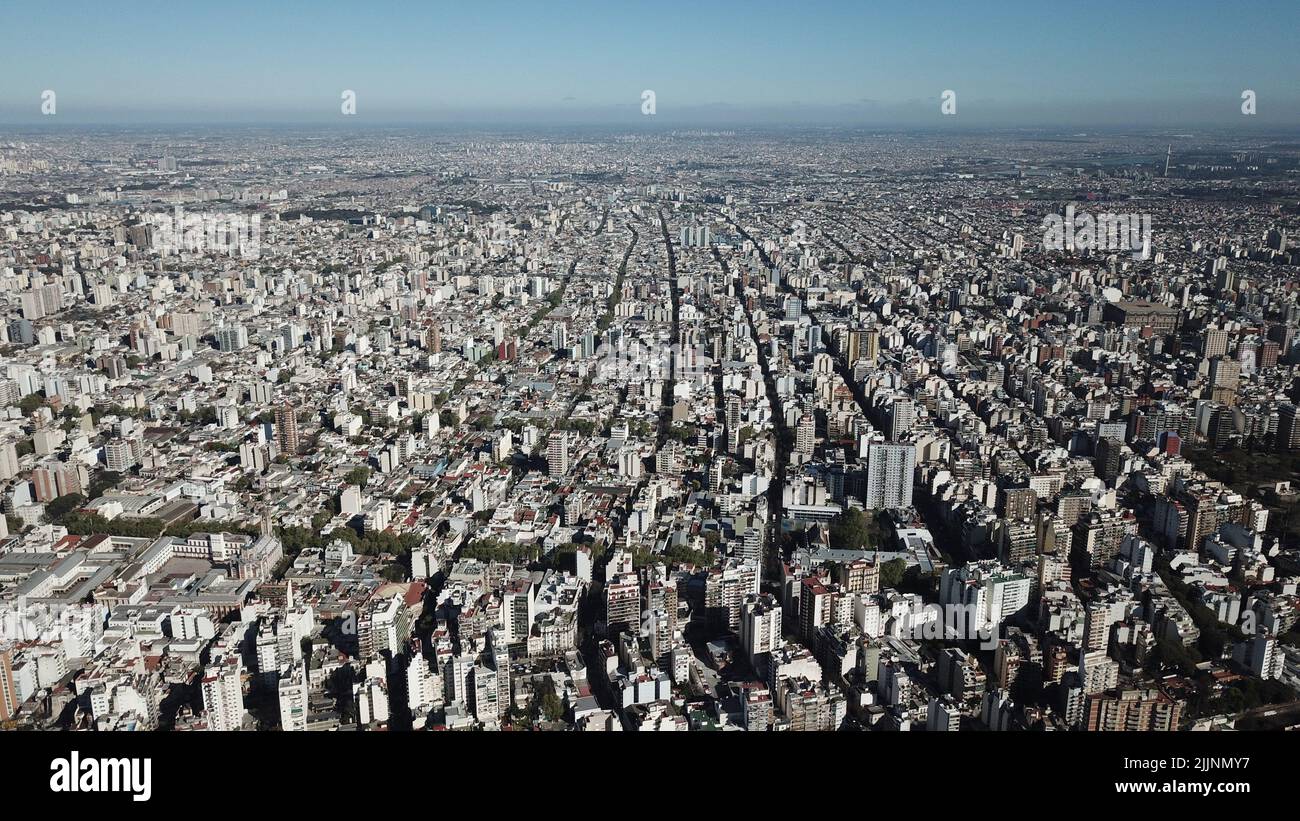 Foto aérea general realizada con drone de los edificios de la ciudad de Buenos Aires Foto de stock
