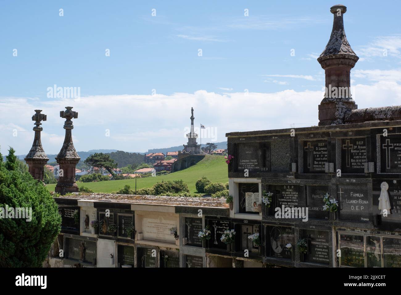 Cementerio de Comillas, Cantabria Foto de stock