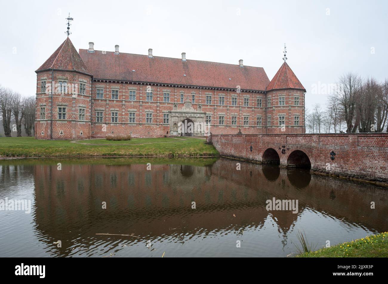 Castillo de Voergaard, municipio de Brønderslev, Jutlandia del Norte, Dinamarca Foto de stock