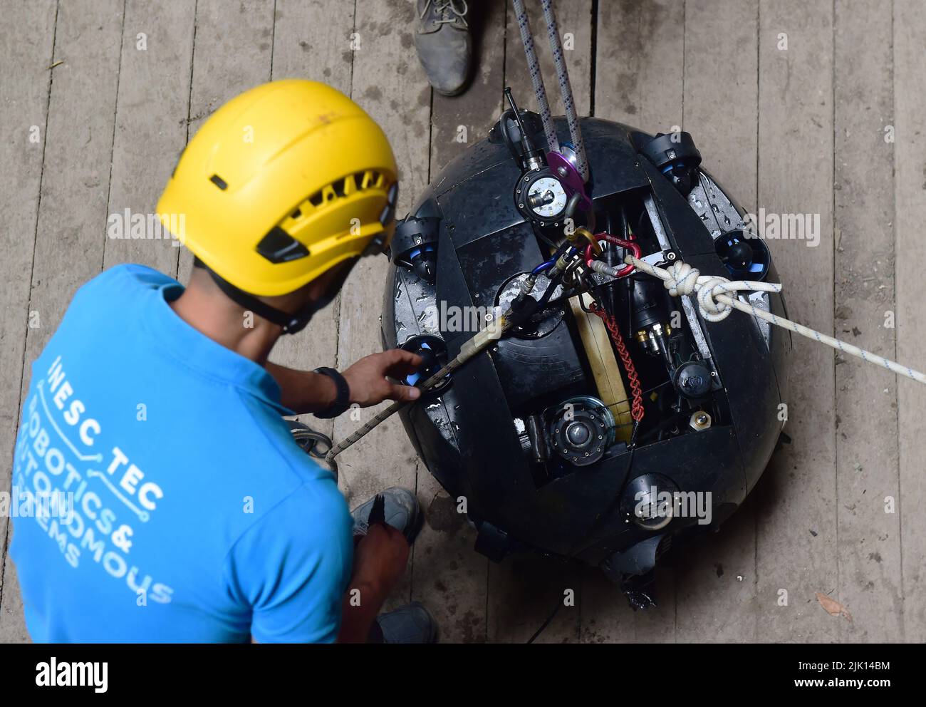 Hranice, República Checa. 29th de julio de 2022. La primera inmersión de un  robot especial desarrollado por un equipo húngaro-portugués en el Hranice  Abyss, República Checa, se llevó a cabo el 29