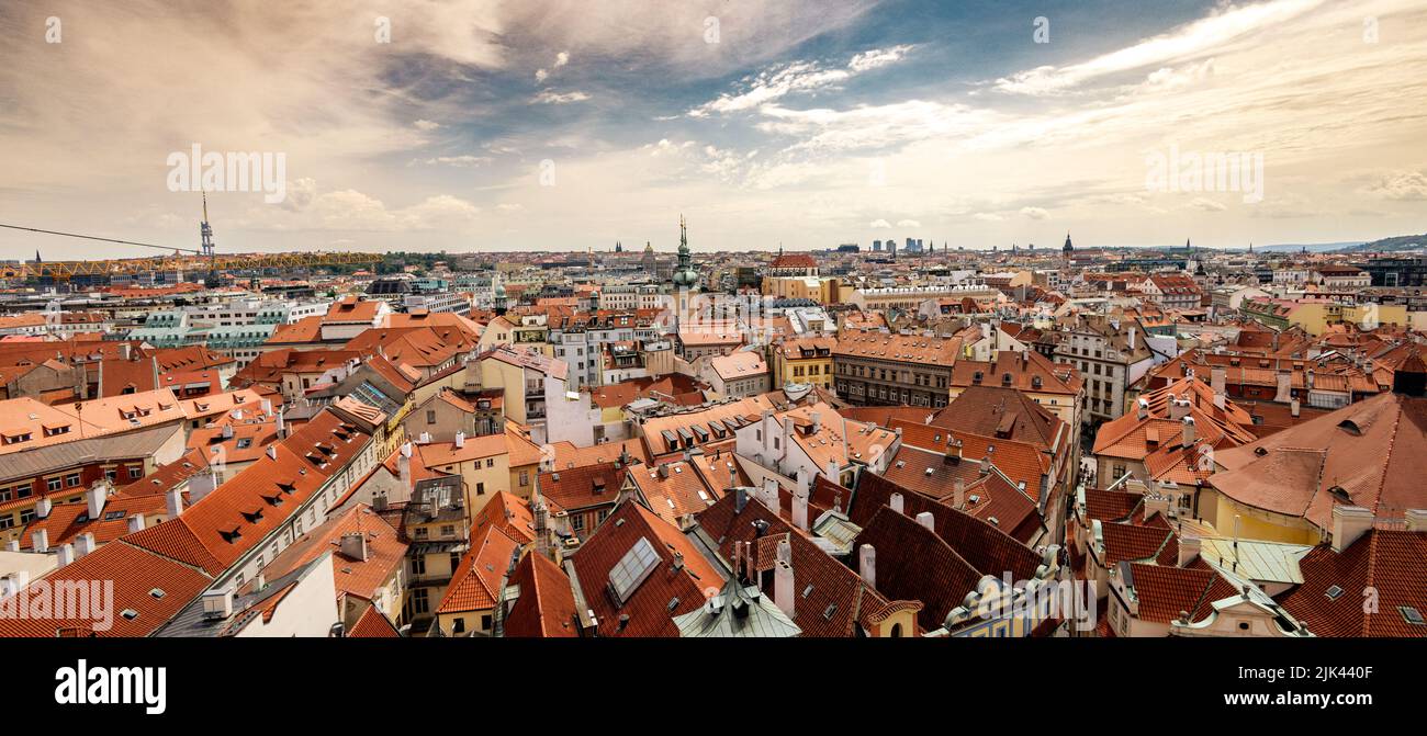 Paisaje urbano de Praga, vistas elevadas de la ciudad, República Checa Foto de stock