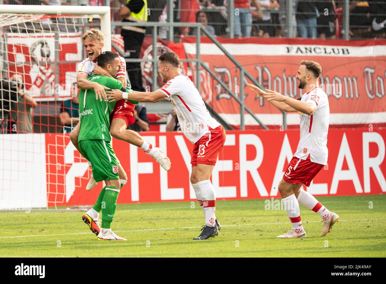 Dejan stojanovic ssv jahn regensburg fotografías e imágenes de alta