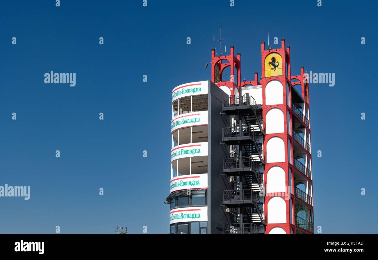 Circuito internacional de carreras de Imola, torre con logotipo de Ferrari, Italia, junio de 19 2022. DTM Foto de stock