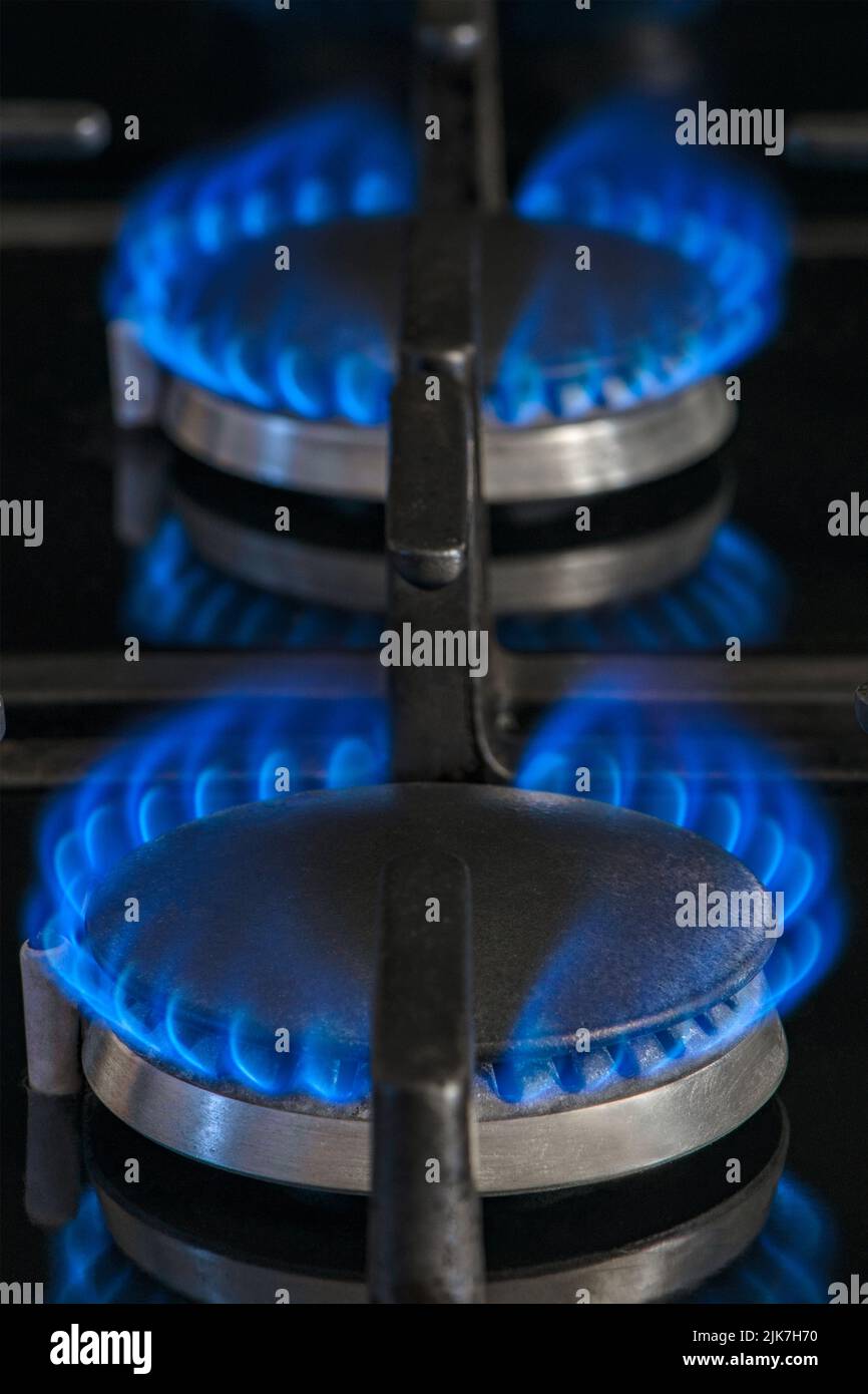 Estufa de gas propano fotografías e imágenes de alta resolución - Alamy