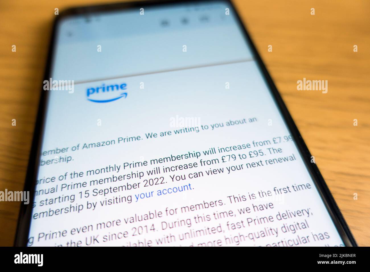 Aumento de las tarifas de los miembros de Amazon Premium para los clientes del Reino Unido Foto de stock