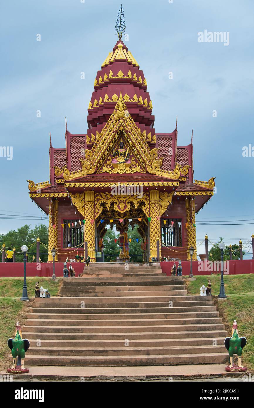 El santuario de la columna de la ciudad de Phetchabun en Tailandia Central Foto de stock