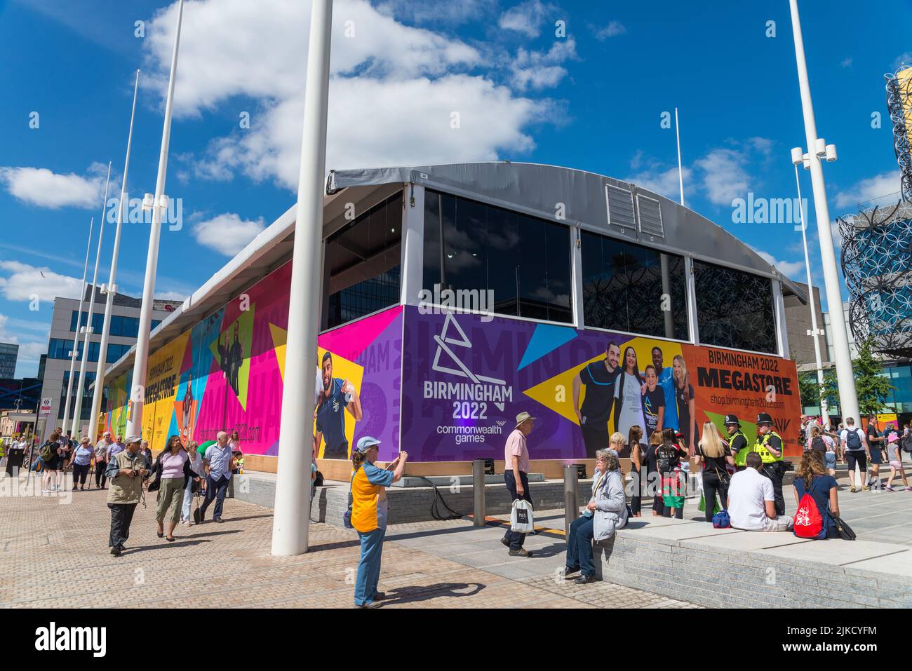 Multitud de visitantes en Birmingham para los Juegos de la Commonwealth de 2022 Foto de stock
