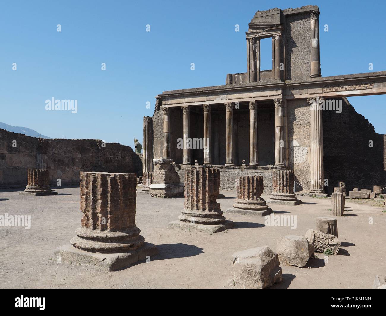 La arquitectura romana sigue siendo en Pompeya Scavi, las excavaciones de Pompeya, cerca de Nápoles en Italia. Foto de stock