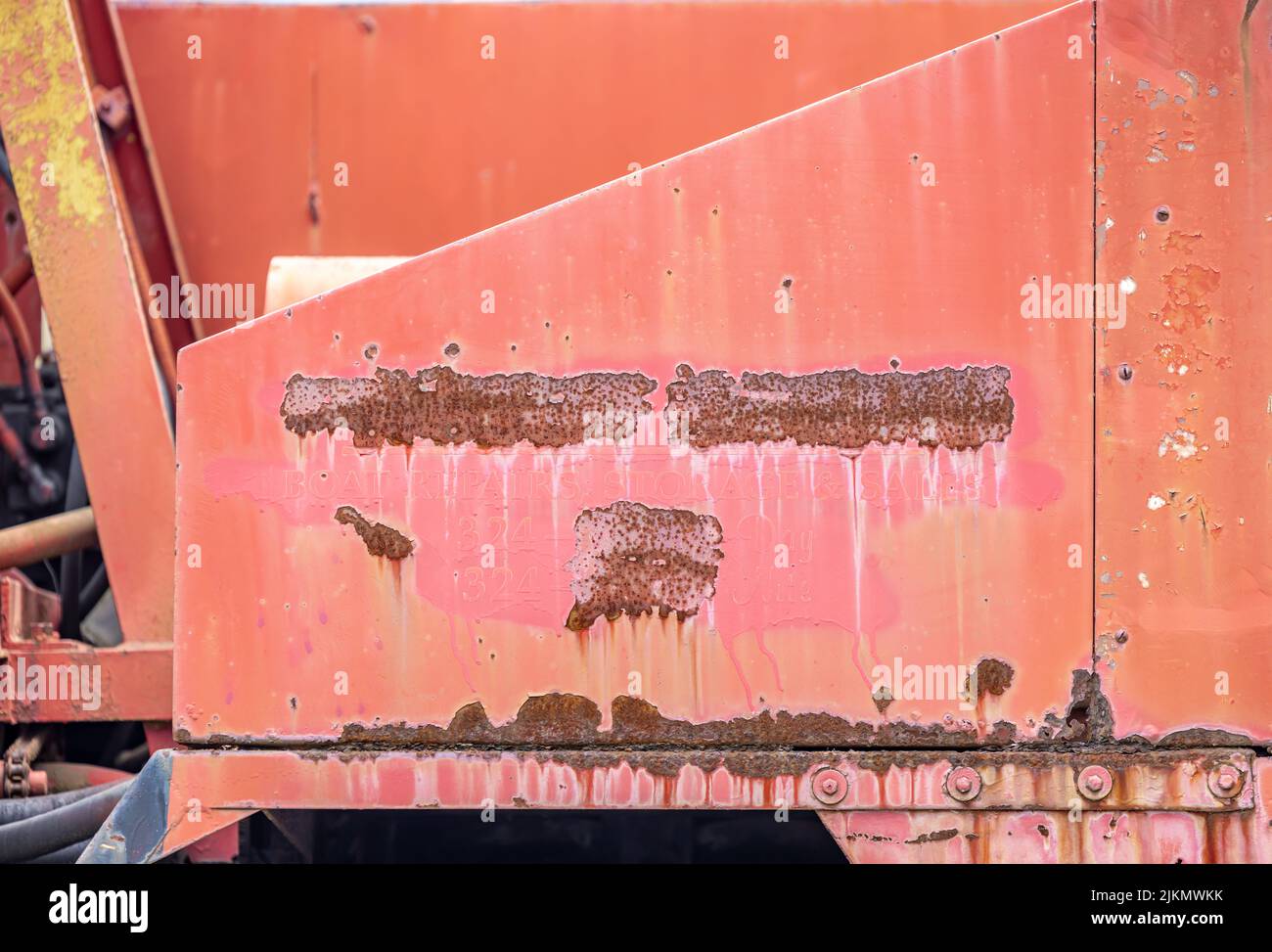 detalle de un vehículo de construcción oxidado antiguo Foto de stock