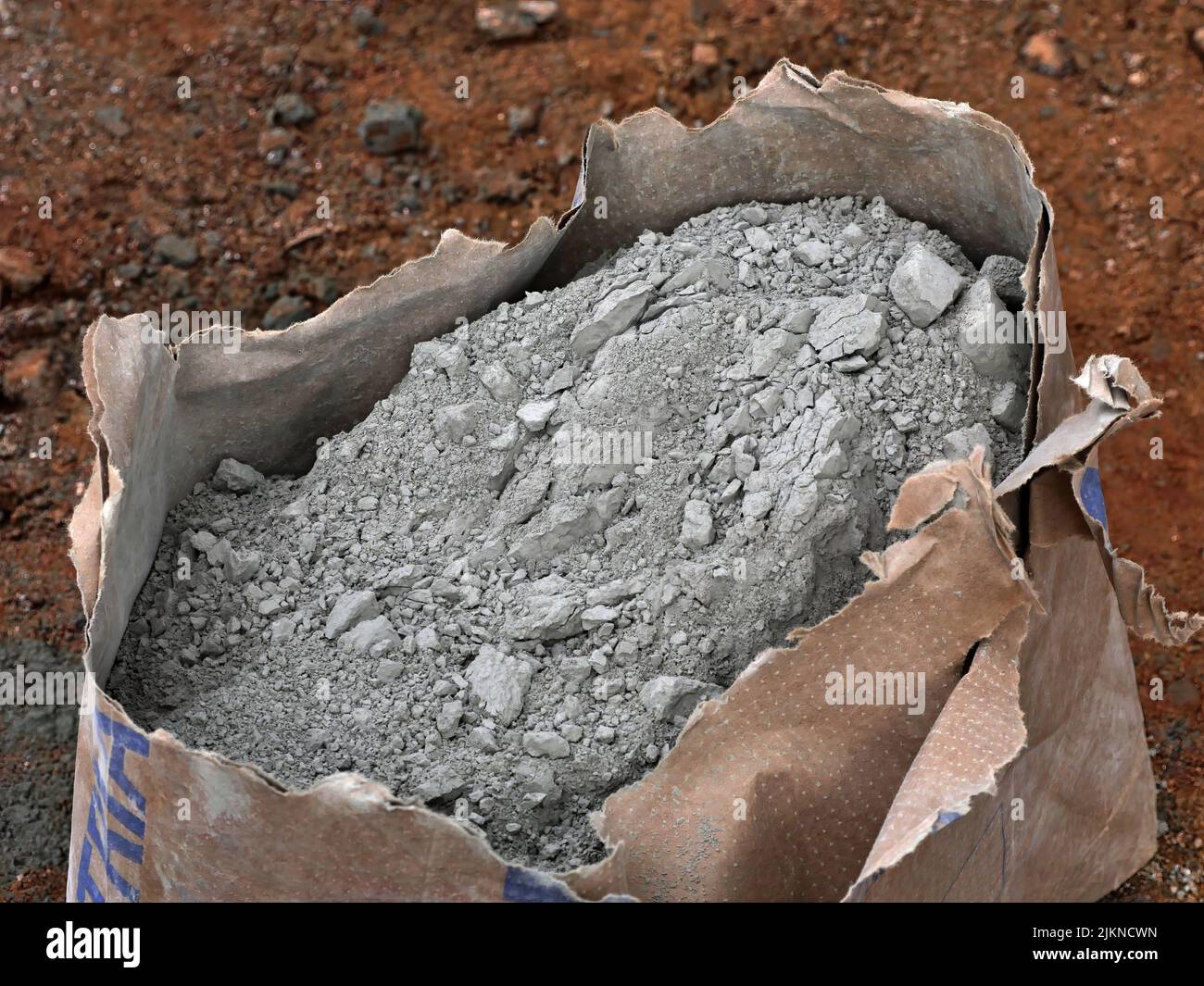 Bolsa de cemento fotografías e imágenes de alta resolución - Alamy