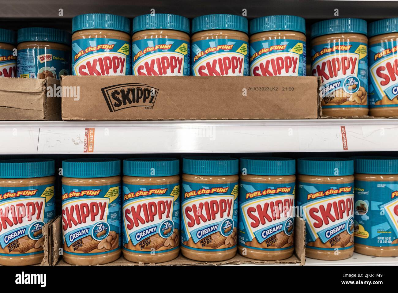 Indianapolis Circa Julio 2022 Skippy Peanut Butter display. Skippy