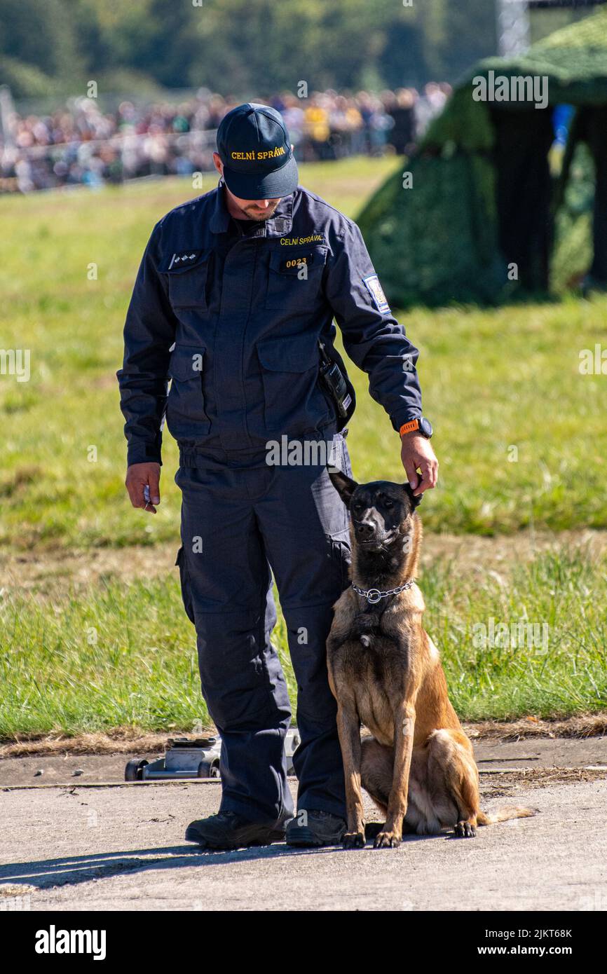 Días de la OTAN, Ostrava, República Checa. 22nd DE SEPTIEMBRE DE 2019 Fuerza Fronteriza de la Policía Especial Seguridad Nacional Unidad de Administración Aduanera Checa Foto de stock