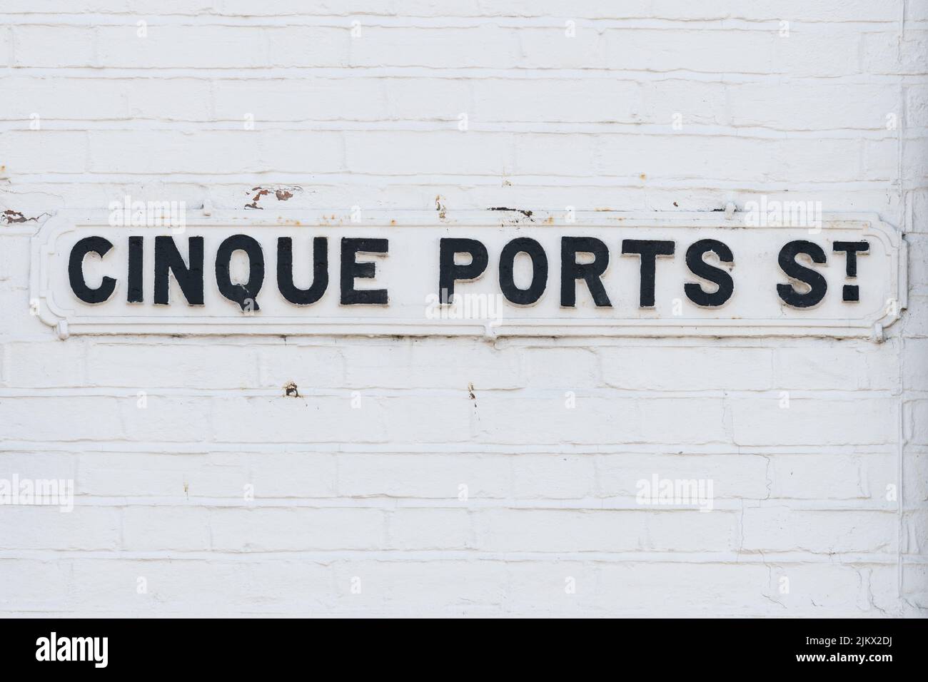 Señal de la calle Cinque Ports, Rye, East Sussex, Inglaterra, Reino Unido Foto de stock