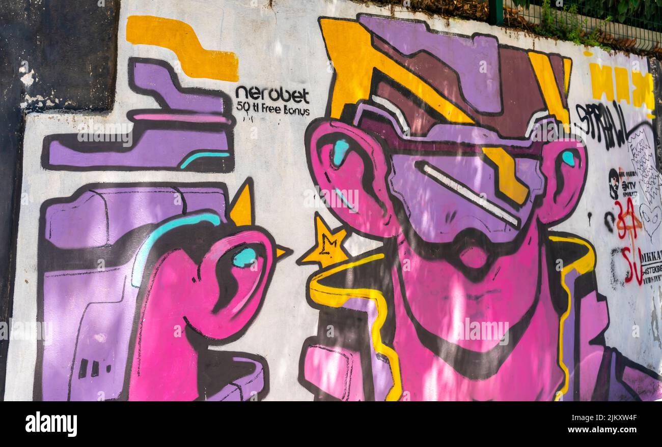 Arte callejero, mural de Hix que representa a un 'hombre ácido' en Moda, Kadiköy distrito de Estambul, Turquía Foto de stock