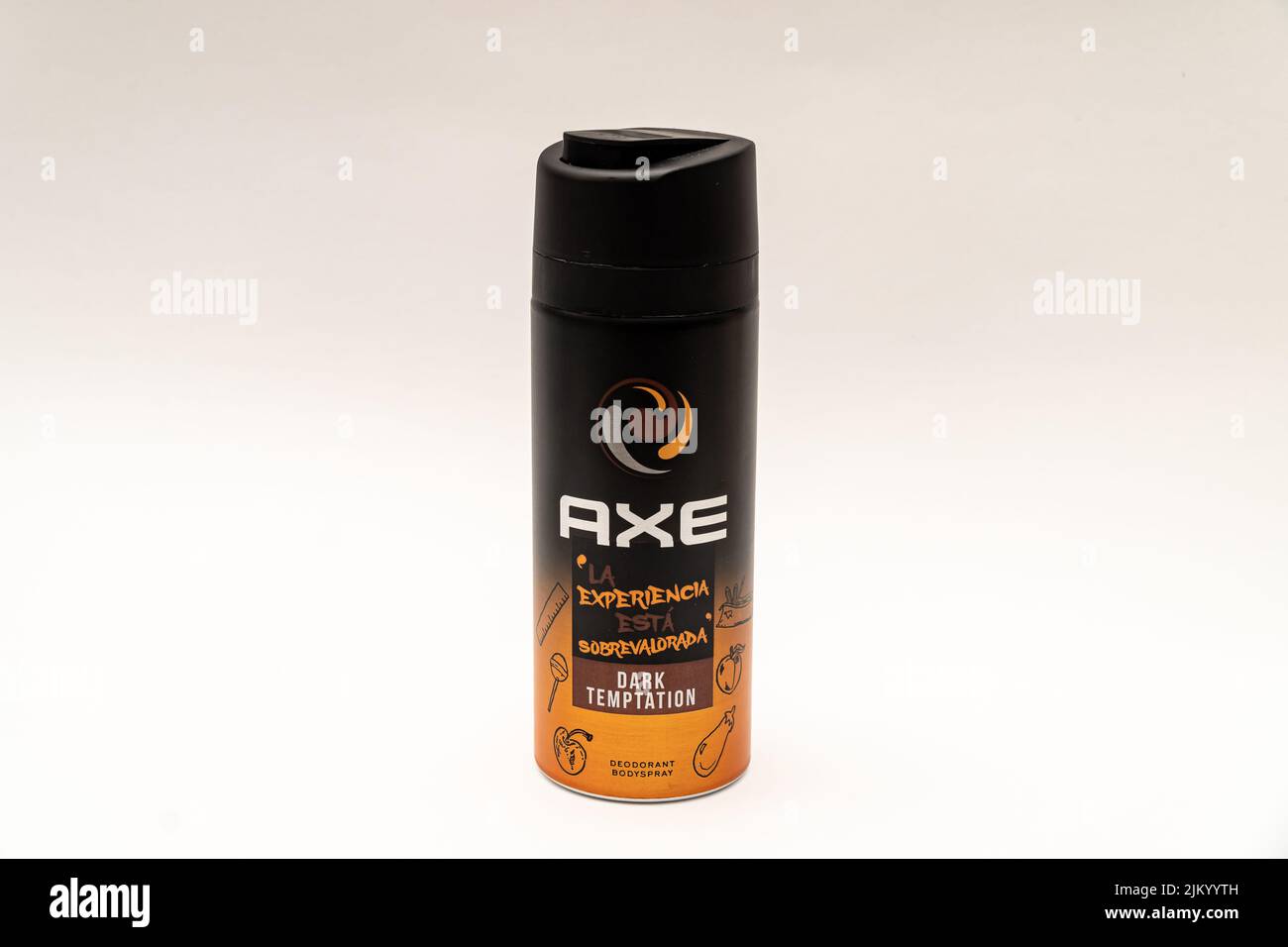 Axe hombre desodorante spray puede para hombres aislados sobre fondo blanco  Fotografía de stock - Alamy