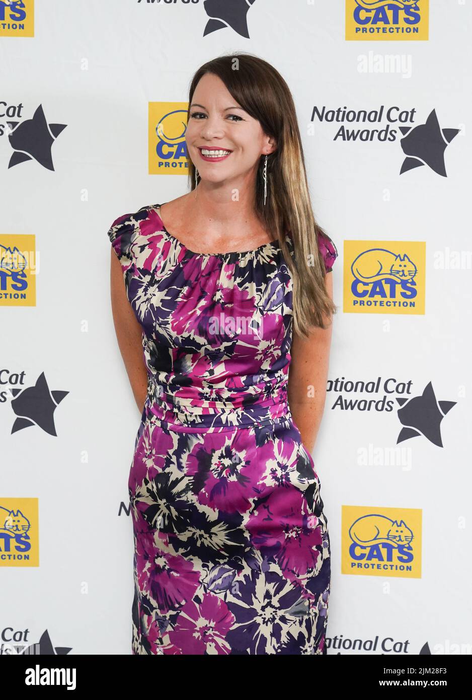 Elizabeth Rizzini asiste a los National Cat Awards en el Savoy Hotel de Londres. Fecha de la foto: Jueves 4 de agosto de 2022. Foto de stock