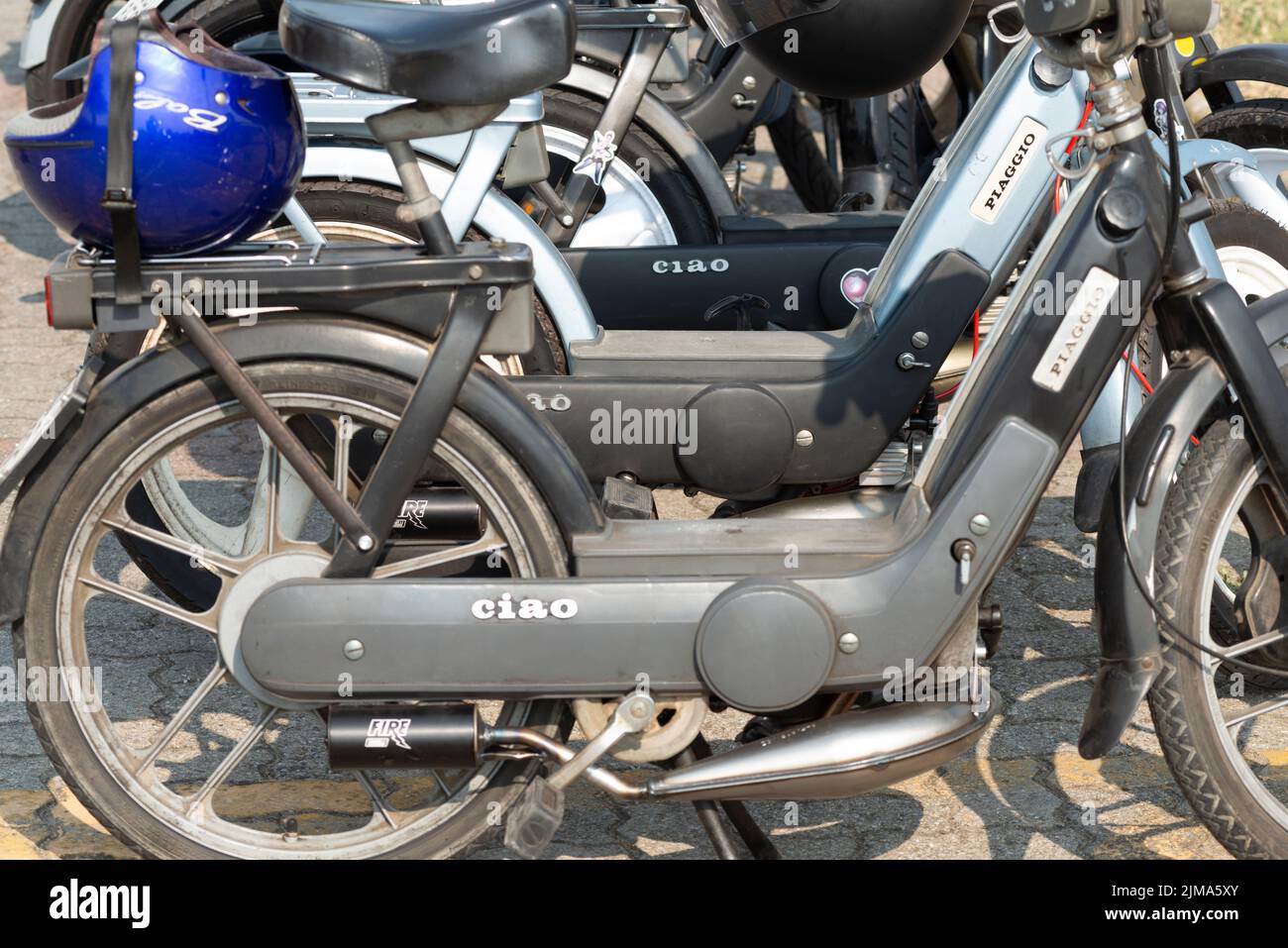 Italia, Lombardía, Reunión de motos antiguas, Piaggio Ciao Moped Foto de stock