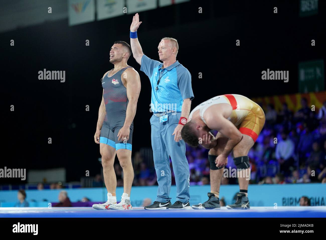 Lançar Freestyle Lutador De Luta Livre - Fotografias de stock e mais  imagens de Wrestling - Wrestling, Luta livre, Atleta - iStock