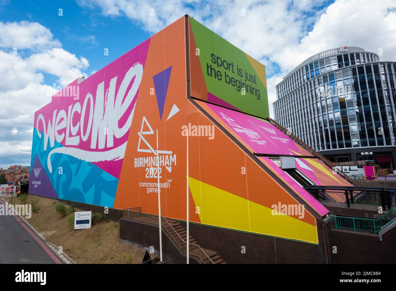 Publicidad a gran escala en un edificio, Birmingham, Reino Unido, la promoción de la commonwealth ganes 2022 Foto de stock