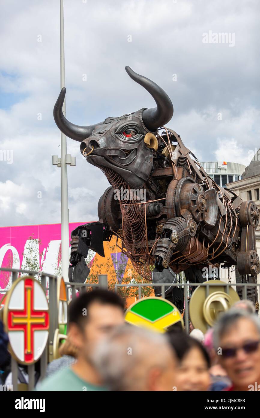The Raging Bull - El toro mecánico de 10ft utilizado en los Juegos de la Commonwealth de Birmingham en 2022, Birmingham Reino Unido Foto de stock
