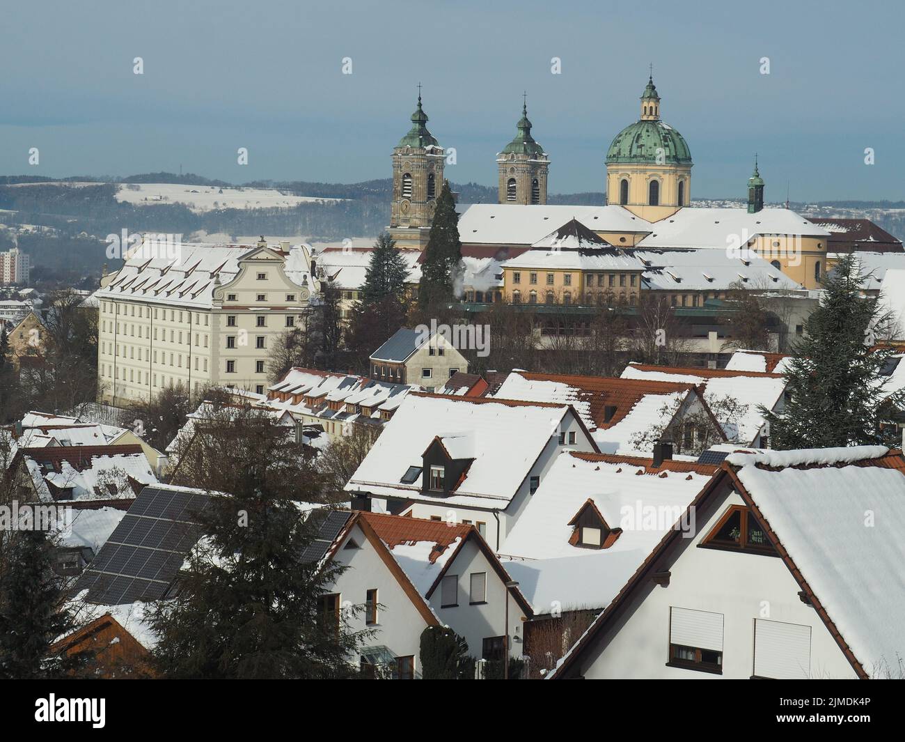 Basílica de San Martín en Weingarten (WÃ¼rtt.) con nieve Foto de stock