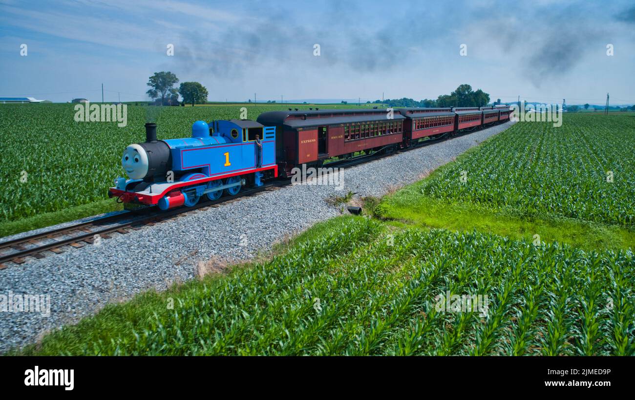 Vista De Thomas El Tren Que Atrapa a Los Turismos Que Soplan Humo