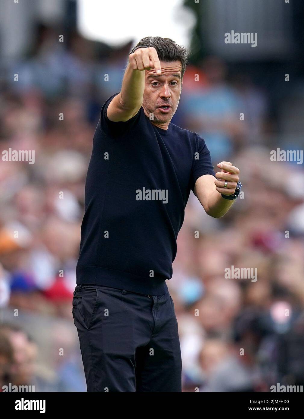 El manager de Fulham Marco Silva en la línea de contacto durante el partido de la Premier League en Craven Cottage, Londres. Fecha de la foto: Sábado 6 de agosto de 2022. Foto de stock