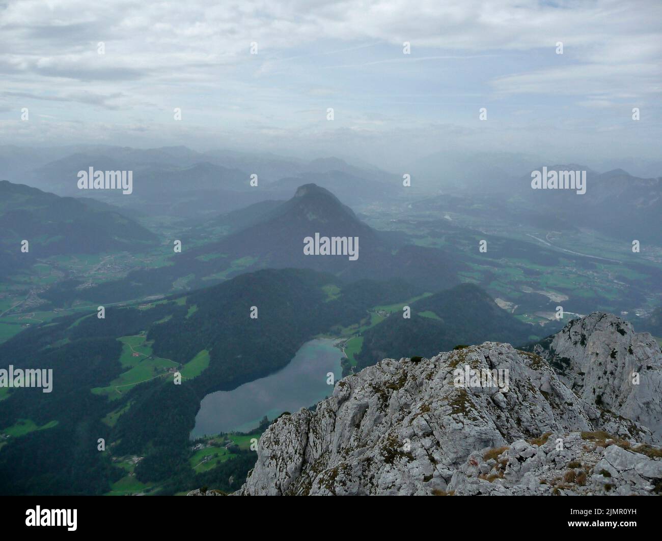 Widauersteig via ferrata, montaña Scheffauer, Tirol, Austria Foto de stock