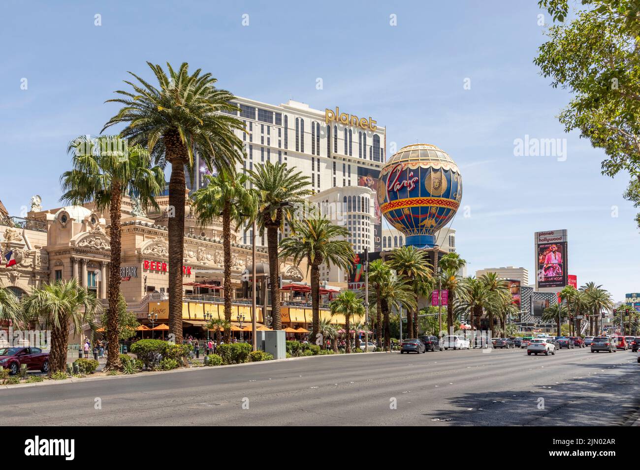 Las Vegas, EE.UU. - 23 de mayo de 2022: Réplica del globo de los hermanos Montgolfier en el casino París y hotel en la franja de Las Vegas. Foto de stock