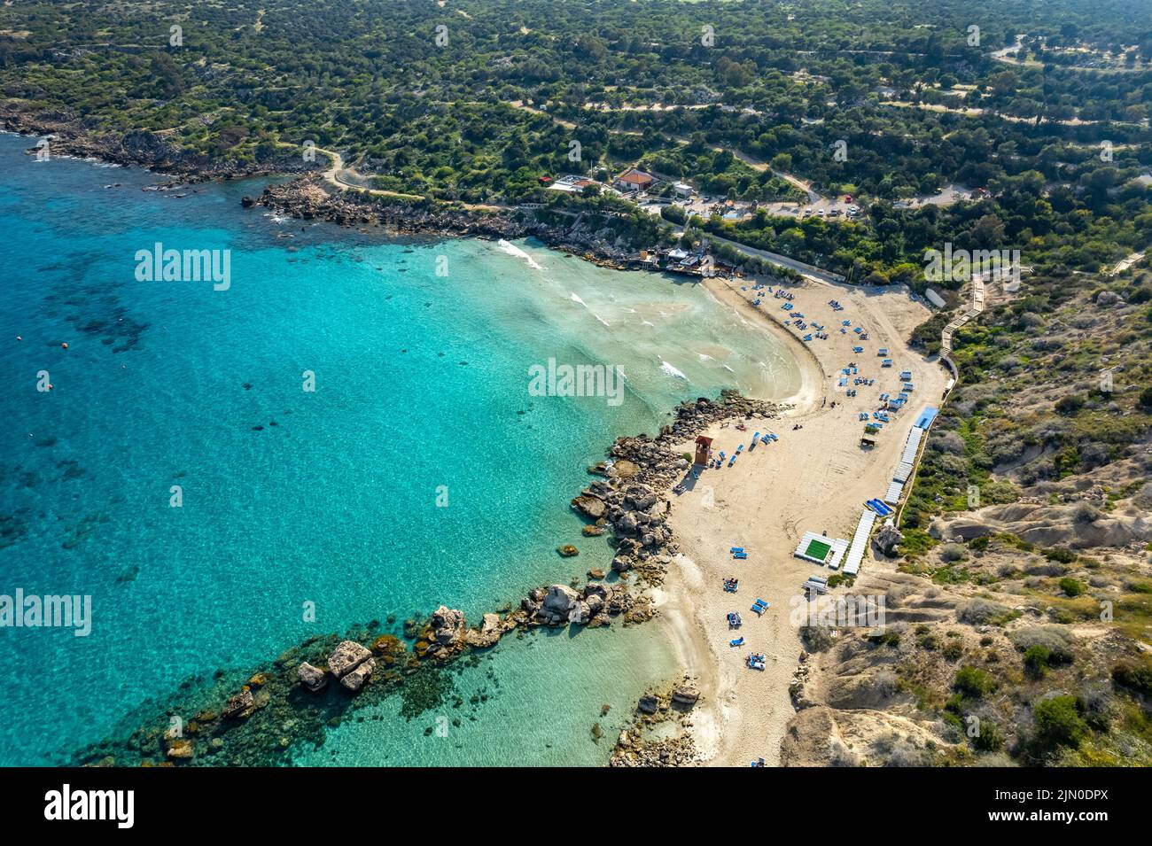 Konnos Beach in Protaras aus der Luft gesehen, Zypern, Europa | Vista aérea de la playa Konnos Beach in Protaras, Chipre, Europa Foto de stock