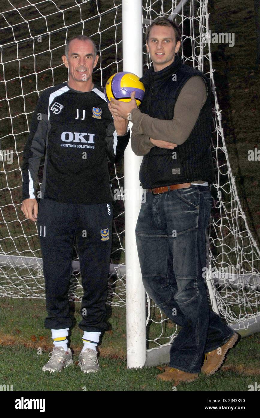 El capitán Havant & Waterlooville Tom Jordan quiere seguir los pasos de la FA Cup de su padre Joe descargando Millwall. PIC MIKE WALKER 2006 Foto de stock