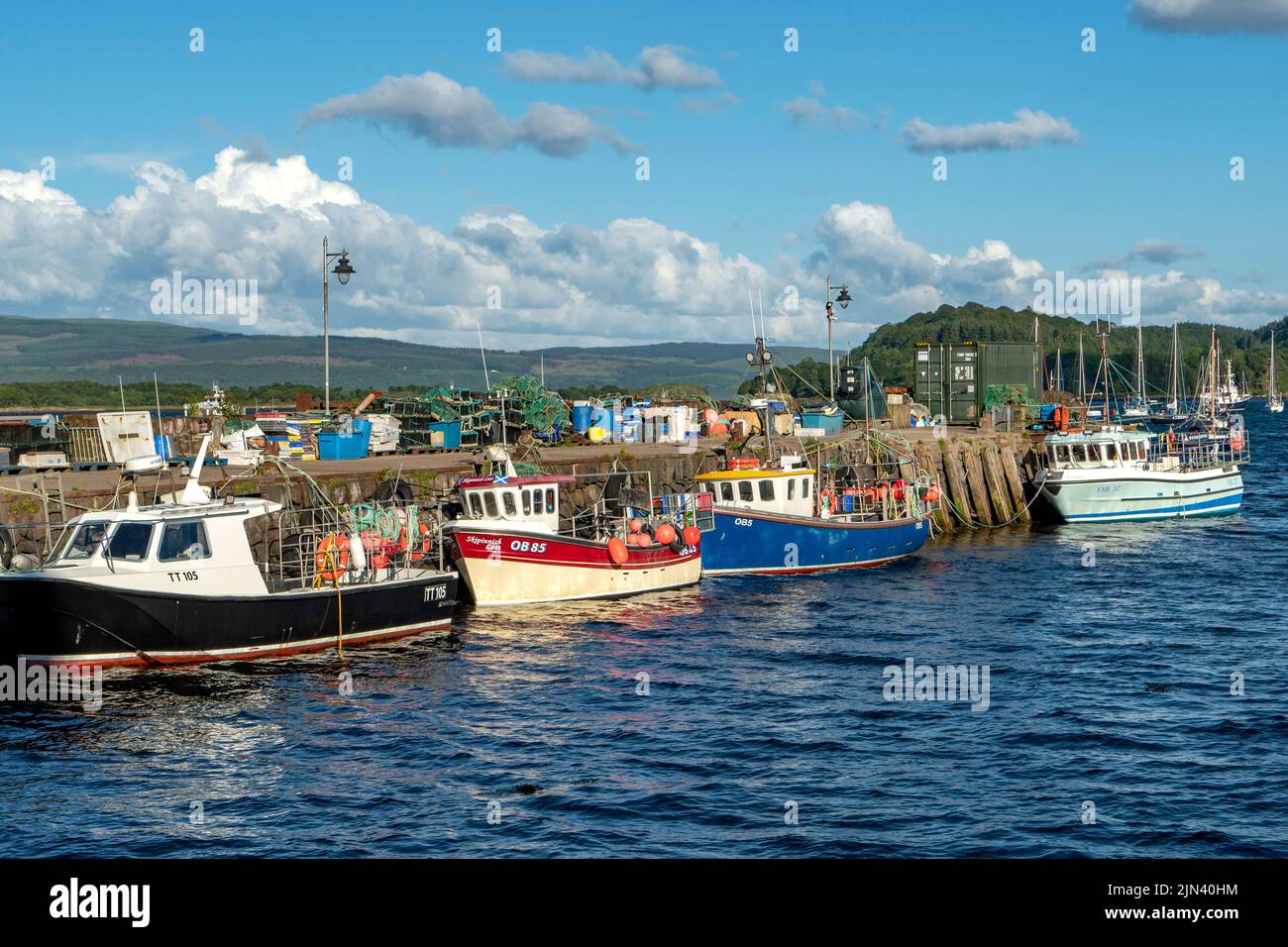 Barcos de pesca, Tobermory, Mull, Argyll y Bute, Escocia Foto de stock