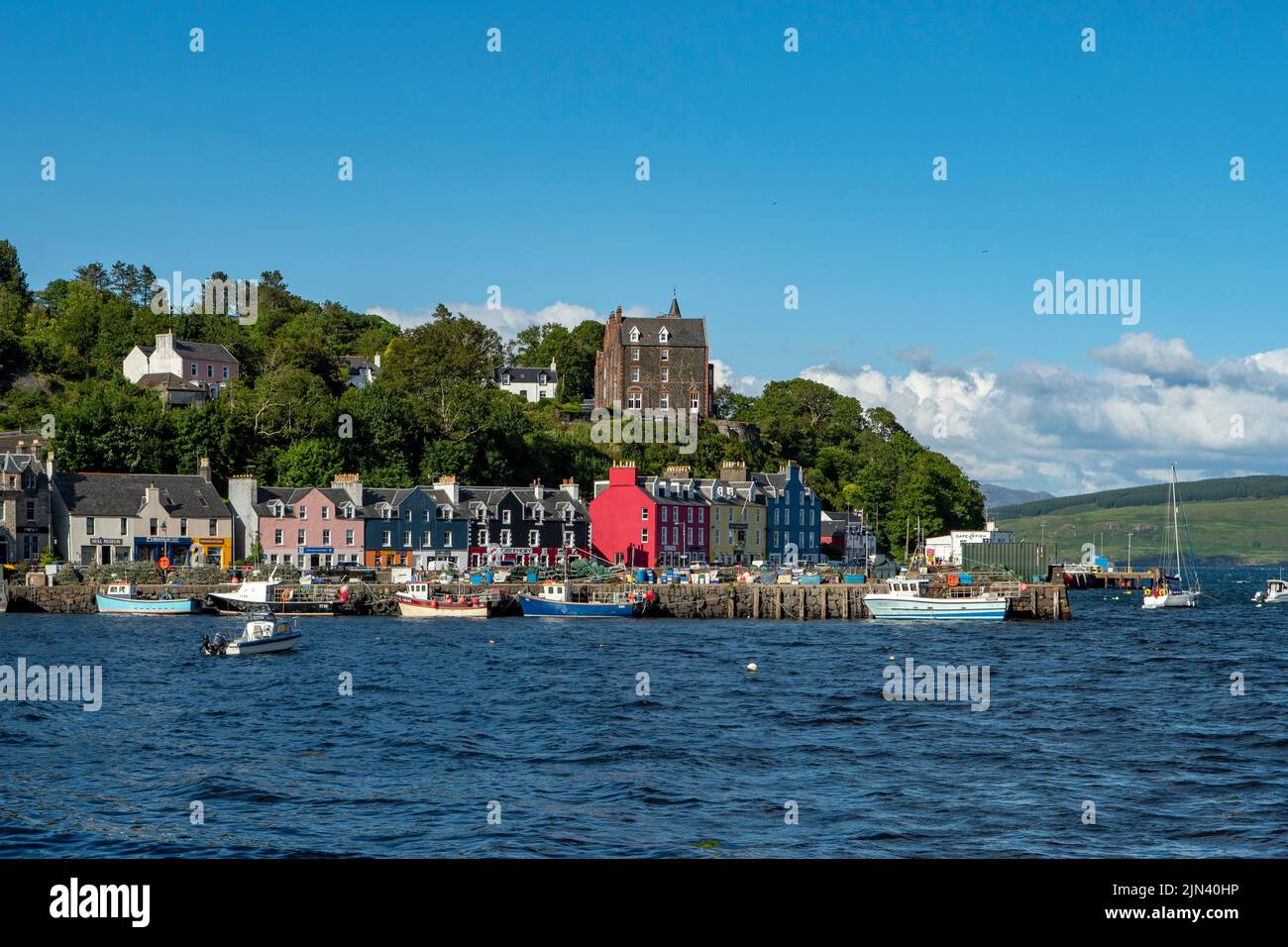 Waterfront, Tobermory, Mull, Argyll y Bute, Escocia Foto de stock