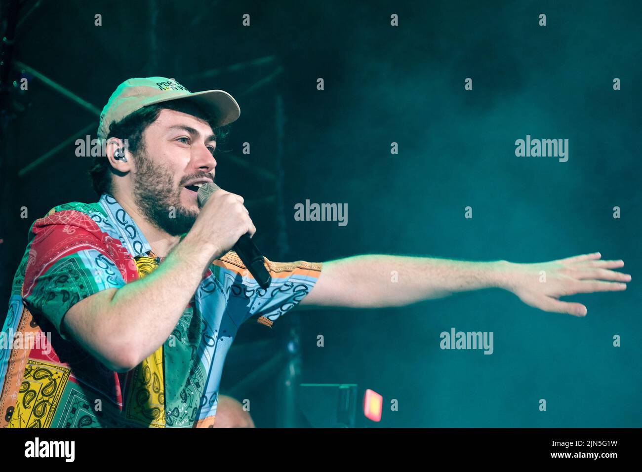 Verona, Italia. 08th de Ago de 2022. Riccardo Zanotti durante PINGUINI TATICI NUCLEARI - Dove eravamo rimasti, Concierto de Música en Verona, Italia, Agosto 08 2022 Crédito: Independent Photo Agency/Alamy Live News Foto de stock