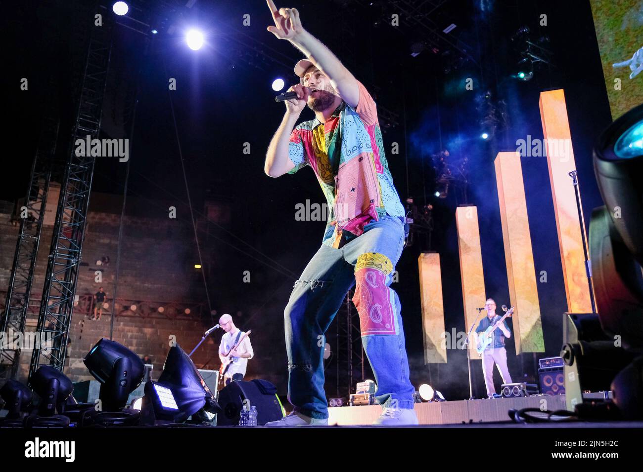 Verona, Italia. 08th de Ago de 2022. Riccardo Zanotti durante PINGUINI TATICI NUCLEARI - Dove eravamo rimasti, Concierto de Música en Verona, Italia, Agosto 08 2022 Crédito: Independent Photo Agency/Alamy Live News Foto de stock