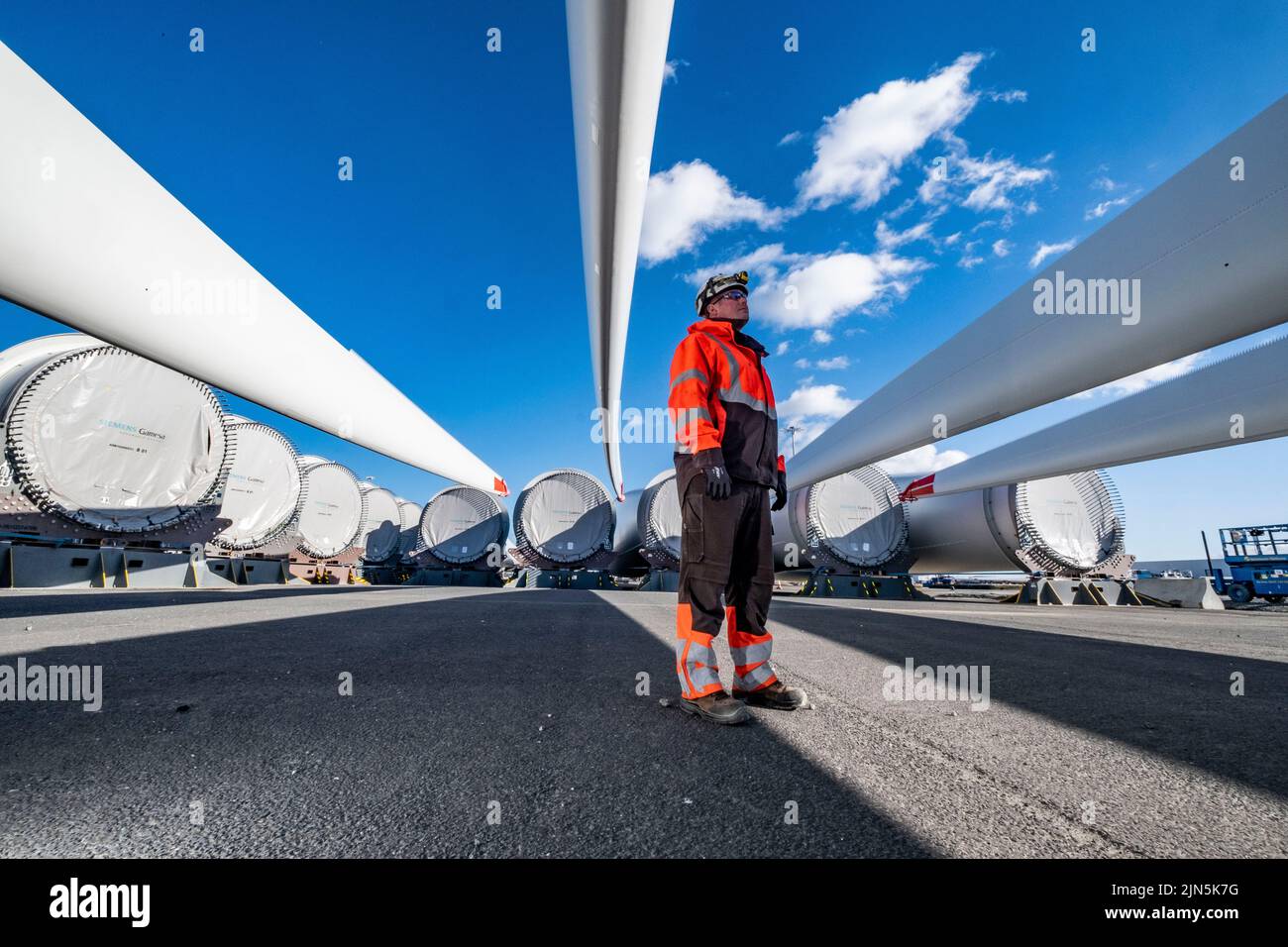 Las paletas de las turbinas eólicas Foto de stock